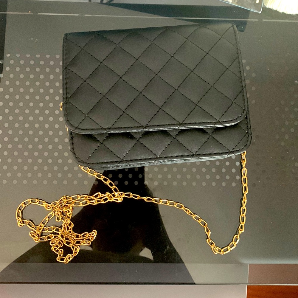 COPY - chainlink crossbody bag